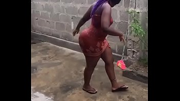 Mz booty in africa
