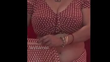 Big boobs aunty wearing saree