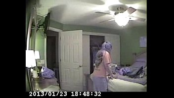 Hidden cam in bed room of my mum caught great masturbation