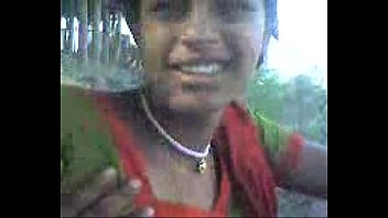 Bangladeshi Village Girl showing boobs boyfriend outdoor - Wowmoyback