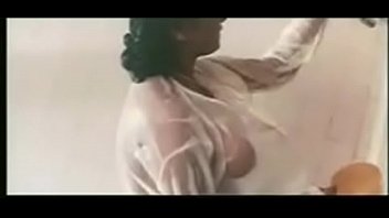 indian aunty bathing hot video