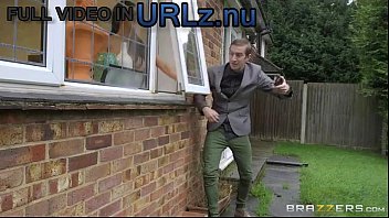 Brazzers HD - Peeping The Pornstar - Aletta Ocean & Danny D (2016)