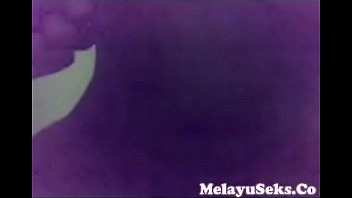 Video Lucah Awek Bijak Bagi Pakai Kondom Melayu Sex (new)