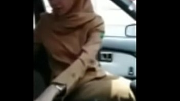 pns jilbab abg ngentot dimobil