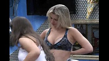 Fernanda bbb 13 mostrando a bunda