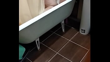 My step sister likes to masturbate in the bathroom with a jet and for me to look at it. Part 1