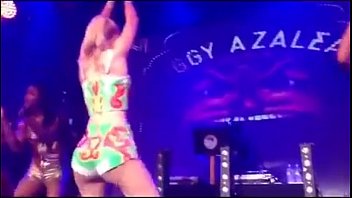 Iggy Azalea Twerking On Stage! Ohhhhh!!! 6-17-13 @GhostAkaKenjiNY